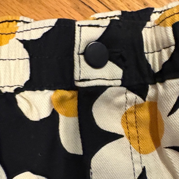 NWOT* Hanna Andersson Black and Cream Floral Kids Barrel Legged Bottoms - Picture 8 of 8